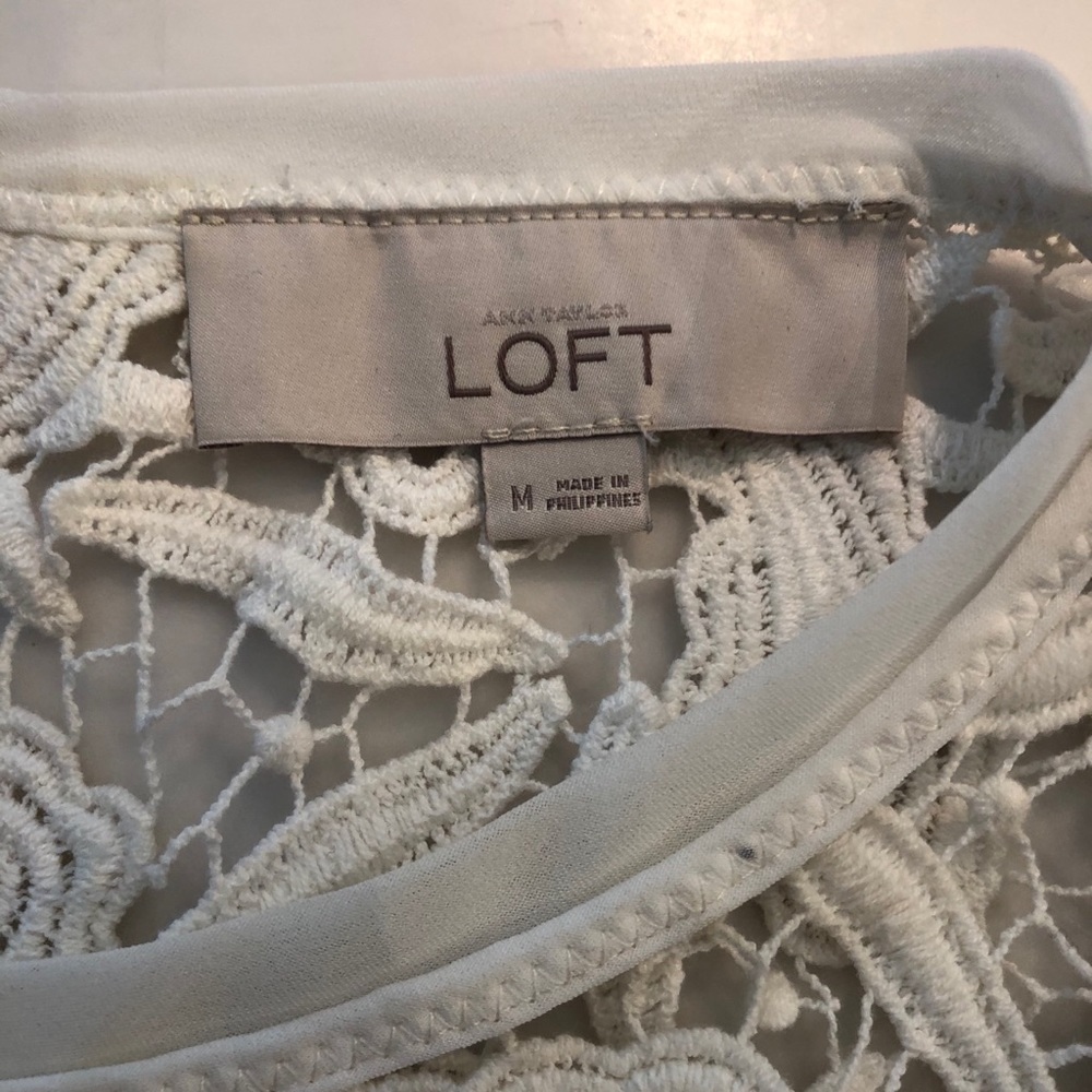 LOFT Lace top - Picture 4 of 4